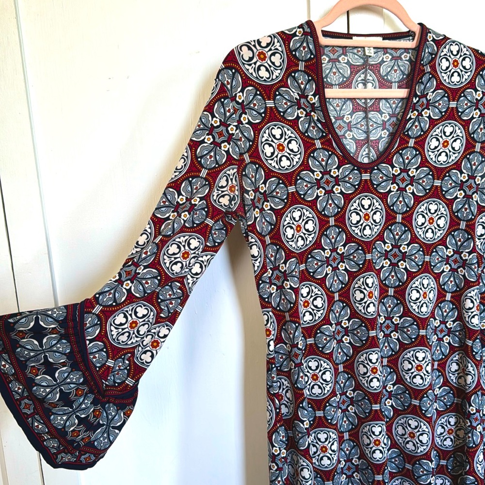 Adorable Max Studio Retro style Dress with 3/4 Bell Sleeves Size Small Womens 8